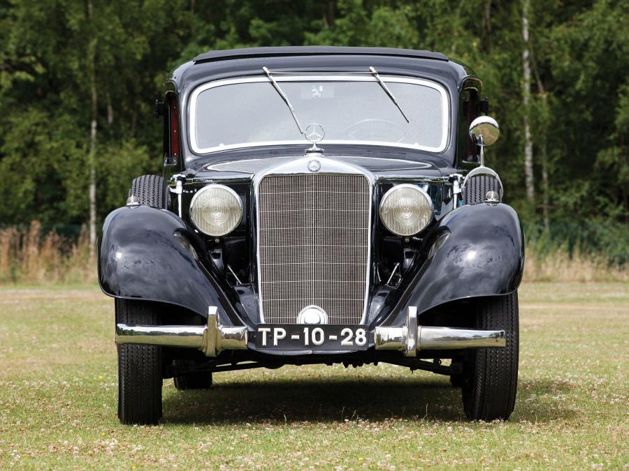  Mercedes-Benz 320 Pullman Limousine (W142) 1937 года  (фото 17 из 18)